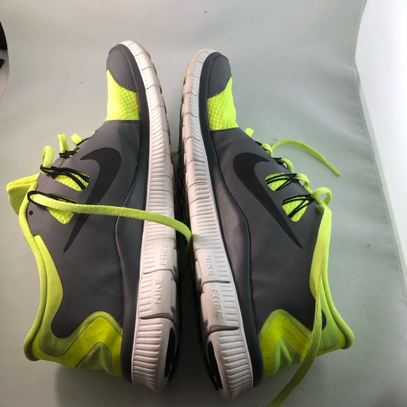 Nike 579959-700 Free Running Shoe Yellow Cool Grey Size 9 Women - Picture 5 of 10